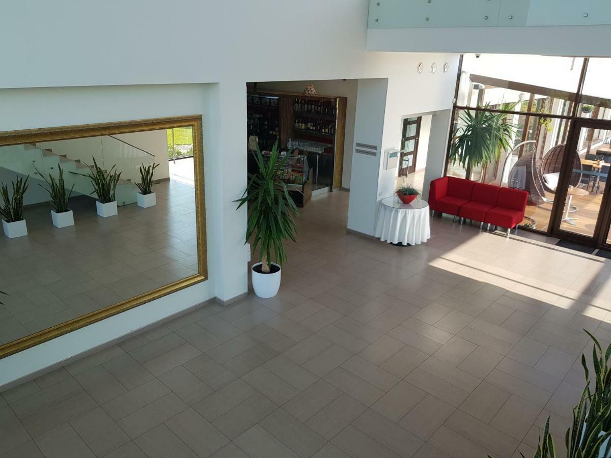 Rezidencija Grizulo Ratai Vendégház Sasnava Kültér fotó